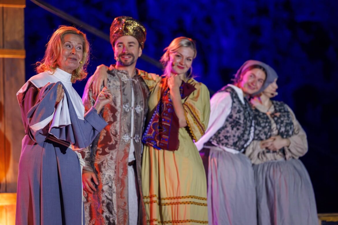 Ponad 40 tysięcy widzów w jubileuszowym sezonie. Szekspir wciąż nas śmieszy!