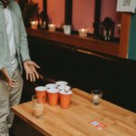 Od akademików Ivy League po ekrany w Hollywood. Jak Beer Pong stał się największym ewenementem imprezowej popkultury?