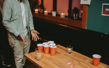Od akademików Ivy League po ekrany w Hollywood. Jak Beer Pong stał się największym ewenementem imprezowej popkultury?